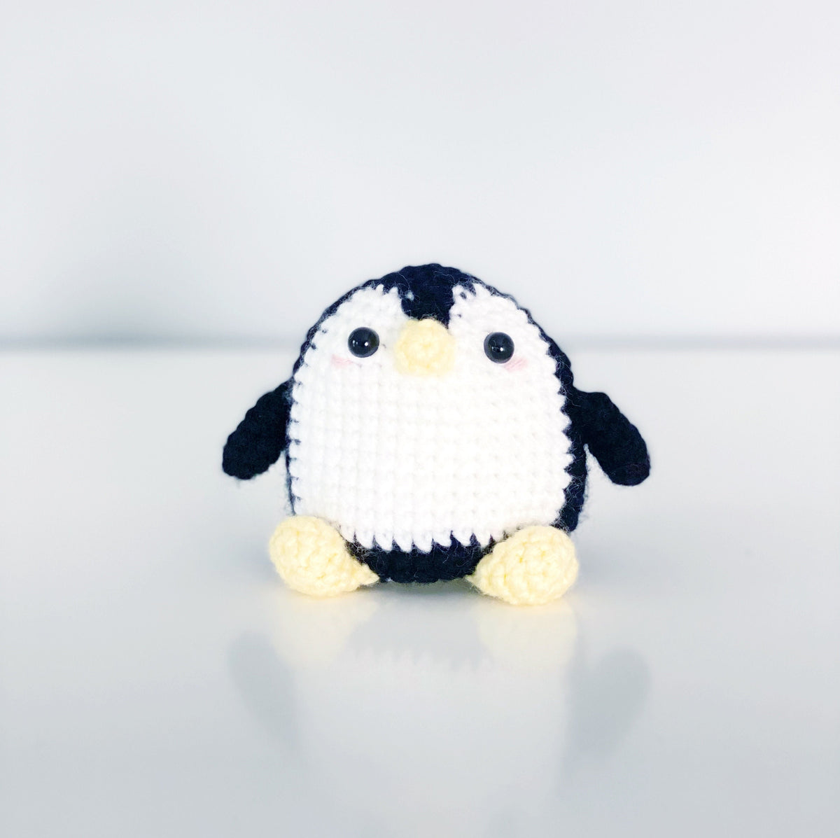 Reversible Penguin & Egg (DIGITAL PATTERN) – Knotmonster