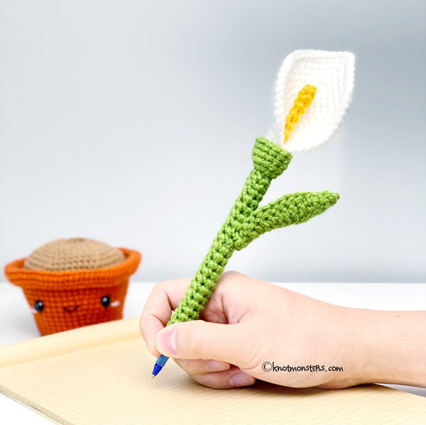 Calla Lily - Flower Pens (DIGITAL PATTERN)